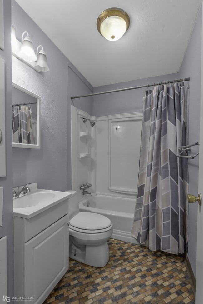 Building Photo - 3418 Bistineau Dr