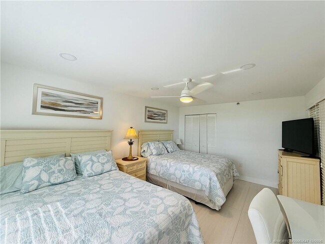 Building Photo - 8800 S Ocean Dr