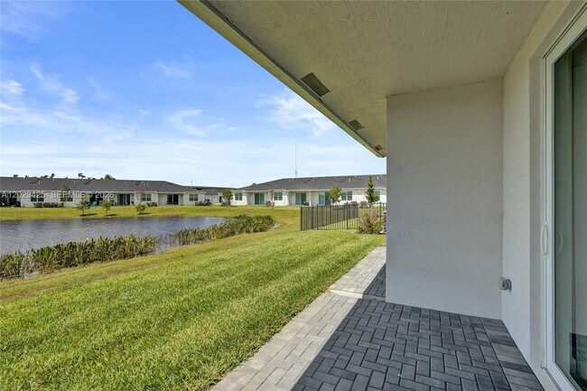Building Photo - 3777 Harborside Ave