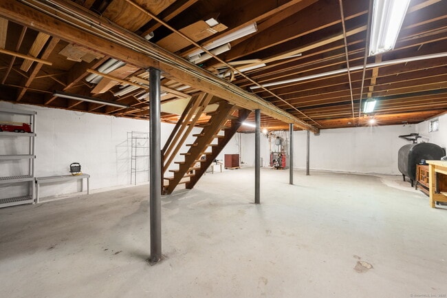Building Photo - 31 Raven Wood Rd