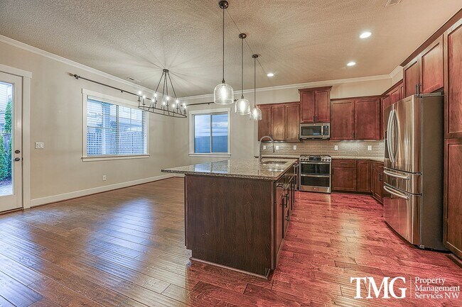 Building Photo - Spacious 4 BD Home with Private Backyard & Community Amenities!
