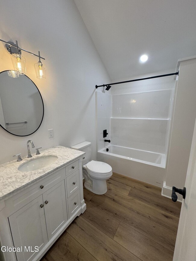 Building Photo - 675 Mac Elroy Rd