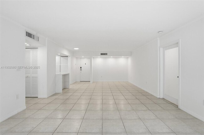 Building Photo - 101 Ocean Ln Dr