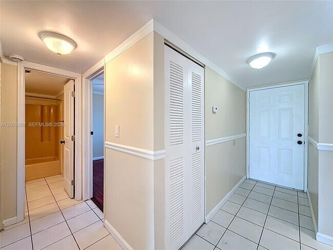 Building Photo - 8740 N Sherman Cir
