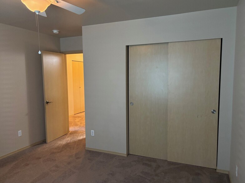 Building Photo - 9903 197th Ave E