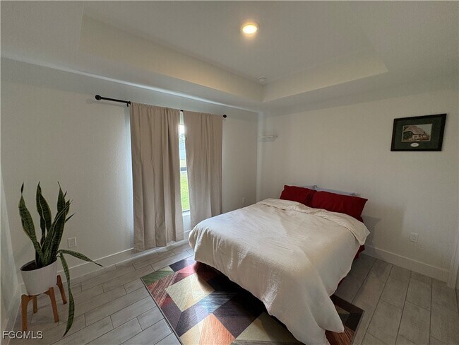 Building Photo - 2606 10th St SW