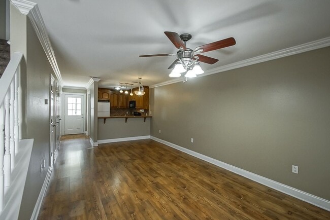 Building Photo - 13080 Burgess Ave