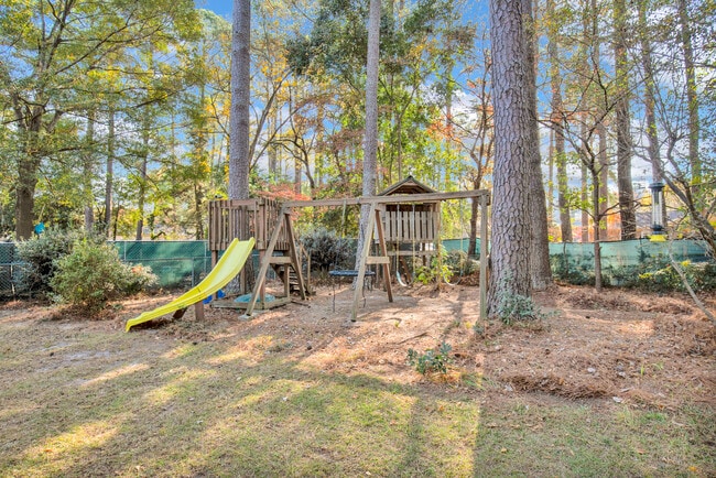 Building Photo - 3305 Granville Dr