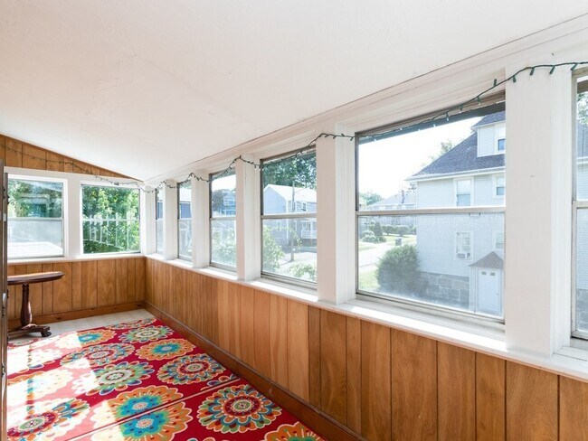 Building Photo - 65 Waldeck Rd