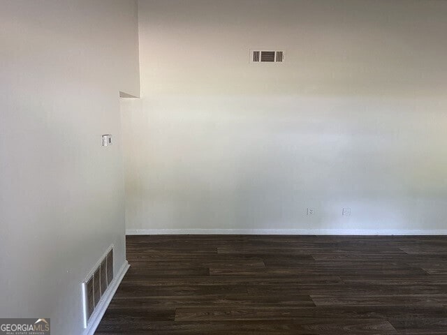 Building Photo - 222 Peartree Ln