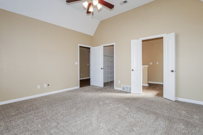 Building Photo - 1498 Lawson Dr