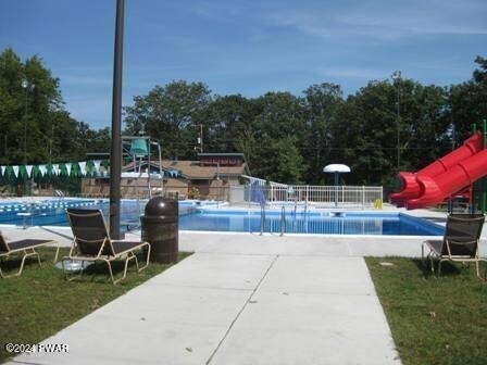 Building Photo - 402 Canoe Brook Dr
