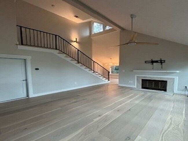 Building Photo - Broad Creek Landing