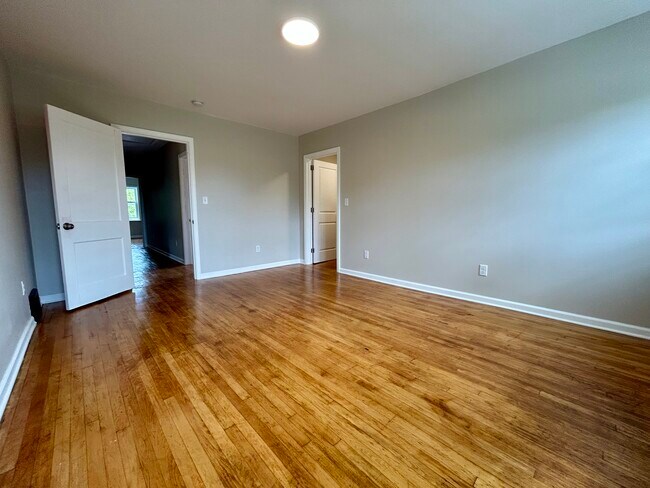 Front Bedroom - 1178 Jefferson St