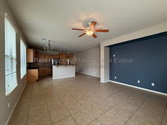 Building Photo - 5640 W Kowalsky Ln
