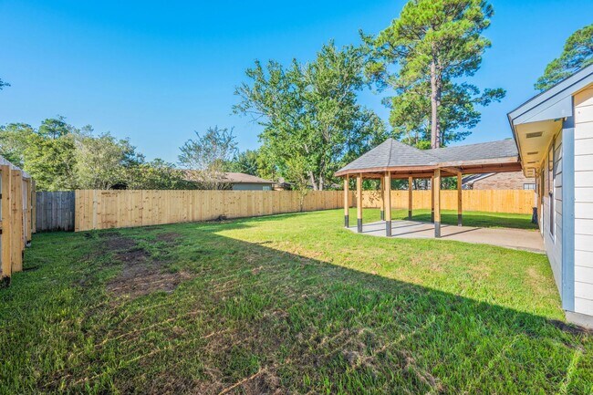 Building Photo - 1629 Campbell Dr N