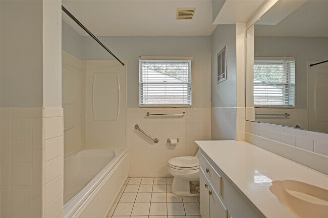 Building Photo - 5734 Spellman Rd