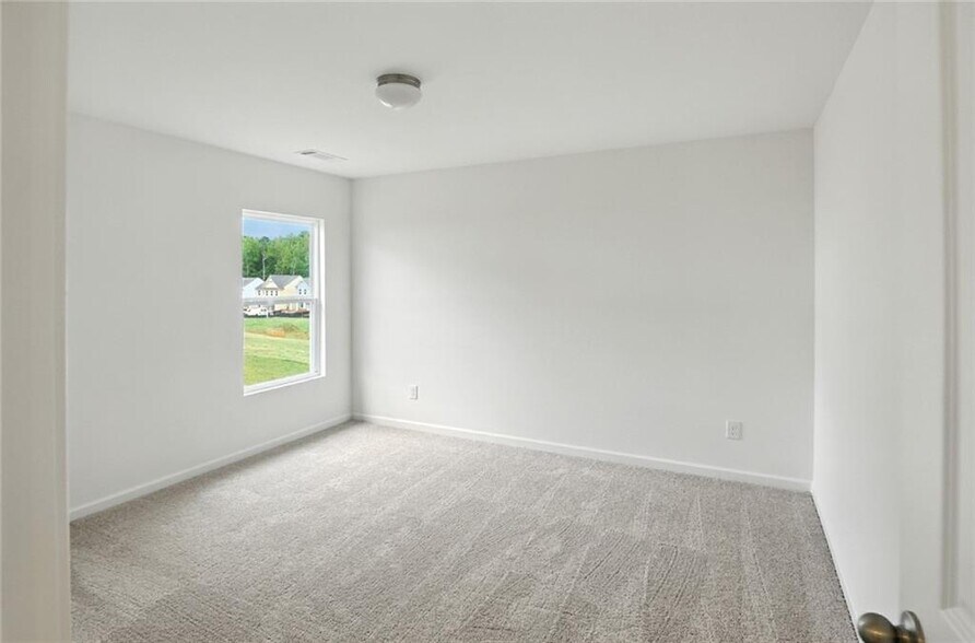 Building Photo - 233 Bloomfield Cir