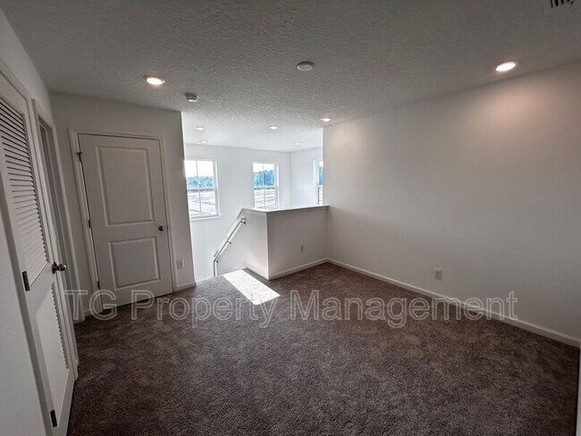 Building Photo - 6226 Mare Ave