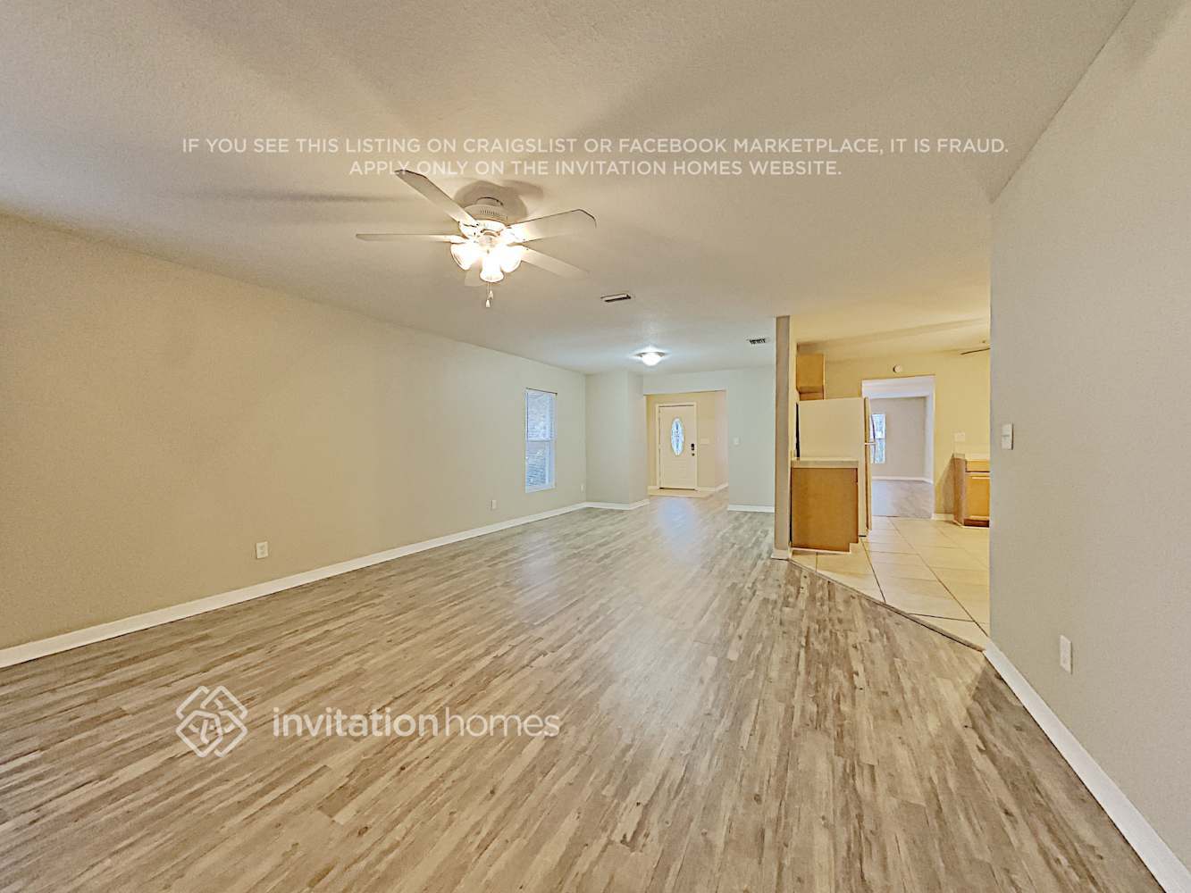 Building Photo - 2401 Granada Cir E