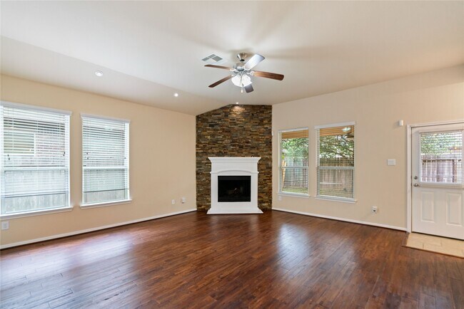 Building Photo - 8934 Finnery Dr