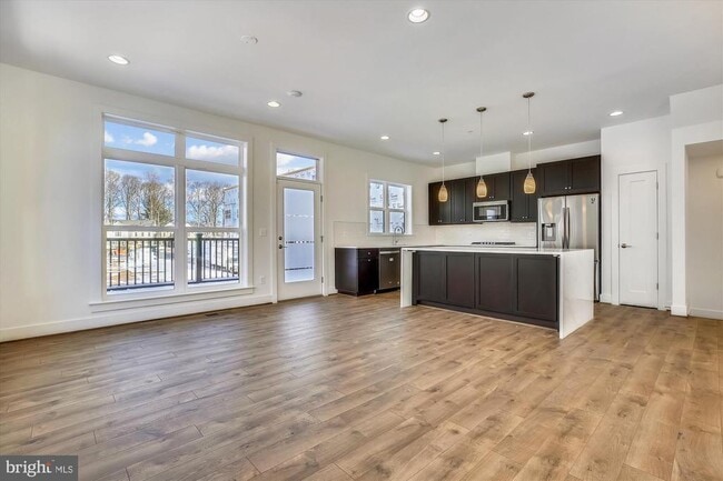 Building Photo - 3234 Royal Fern Pl