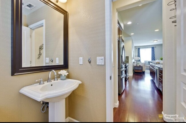 2nd floor: half bath - 1134 Campbell Ave