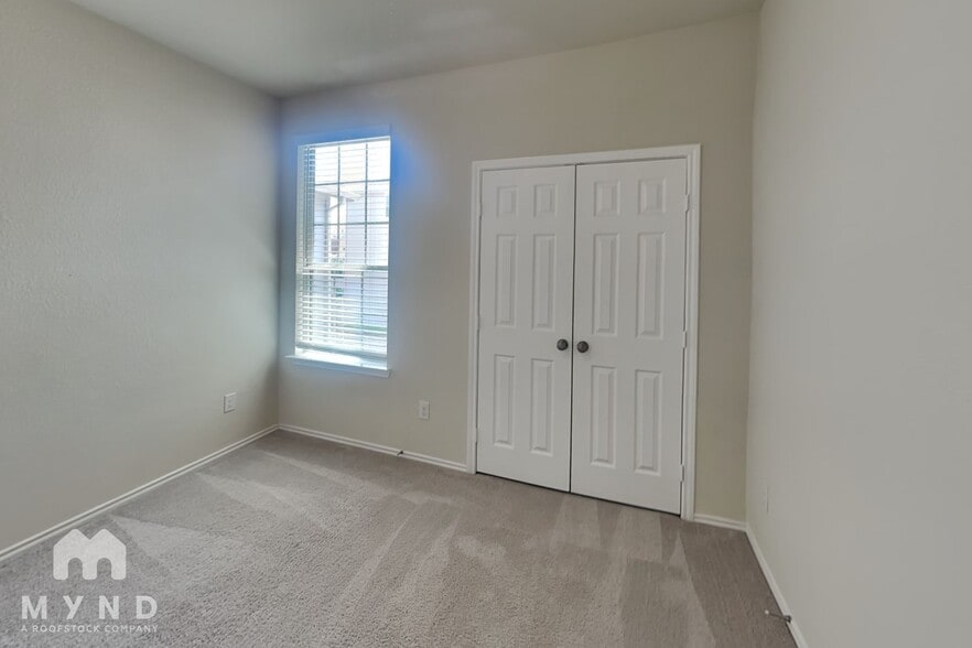 Building Photo - 3112 Founders Rock Dr