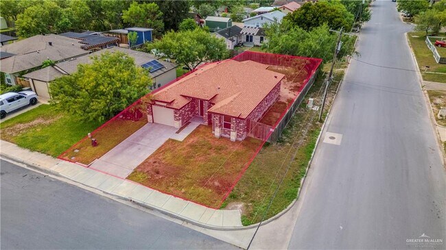 Building Photo - 16 Tree Top Ct