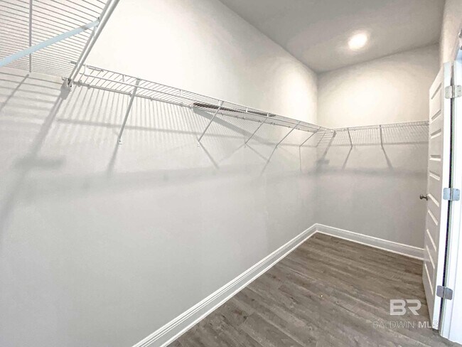 Building Photo - 10641 Northern Dancer Ct