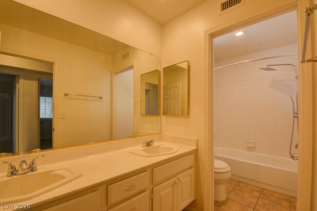 Building Photo - 9716 Blazing Star Ct