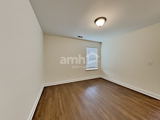 Building Photo - 581 Westridge Cir