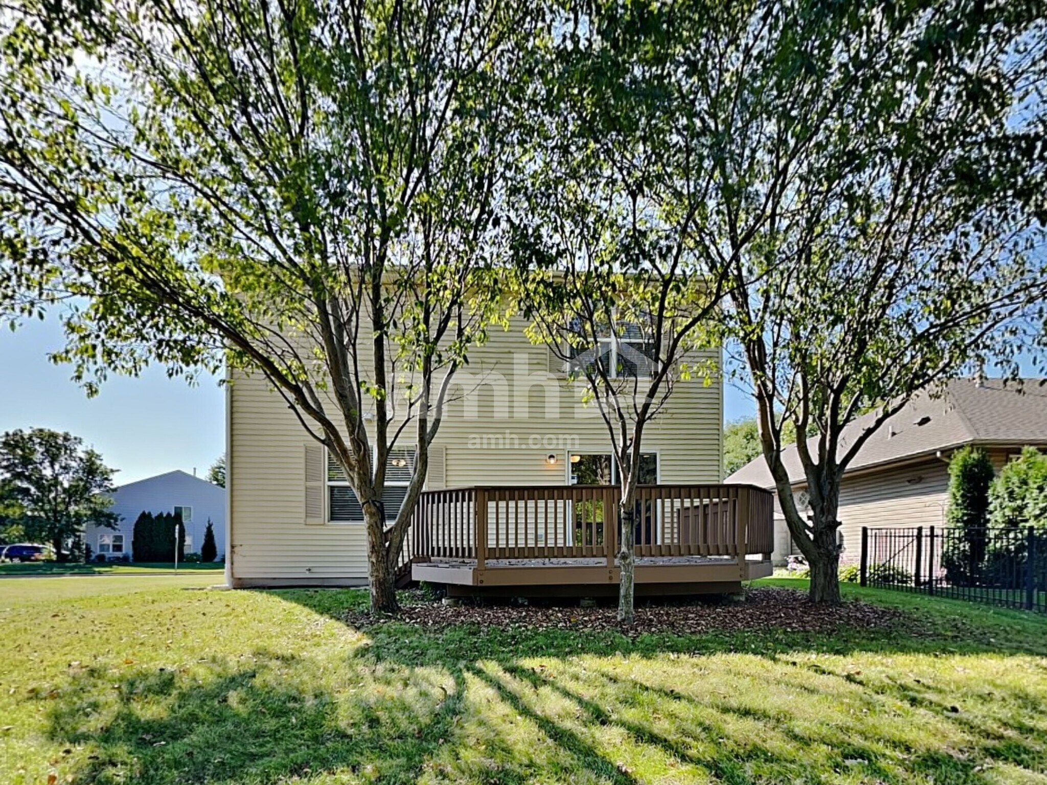 Building Photo - 329 Verbena Ln