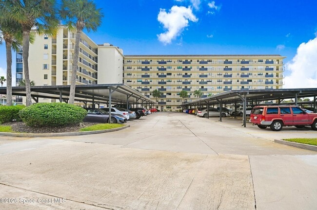 Building Photo - 520 Palm Springs Blvd