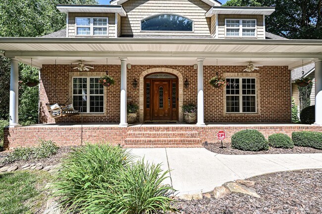 Building Photo - 8729 Riverwood Rd