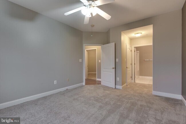 Building Photo - 2111 Ganton Green