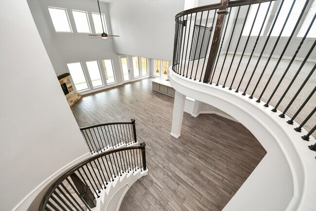 Building Photo - 28045 Woodland Bend Way