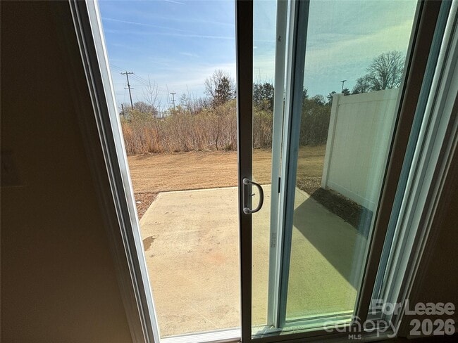 Building Photo - 5211 Maynard Hl Dr