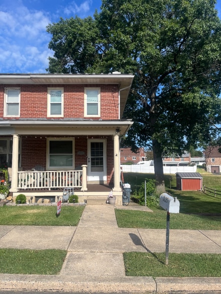 Primary Photo - 1225 Liberty Ave