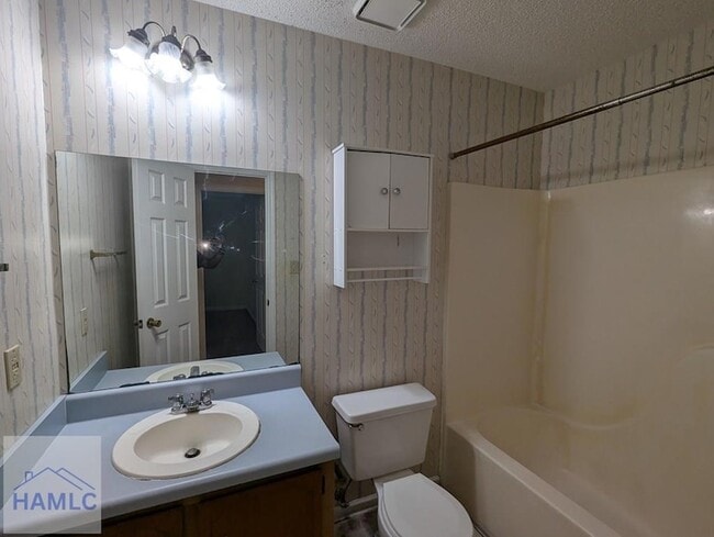 Building Photo - 64 Kelly Ln
