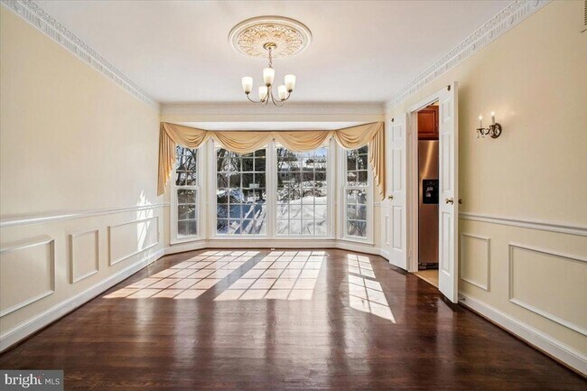 Building Photo - 1221 Forestville Dr