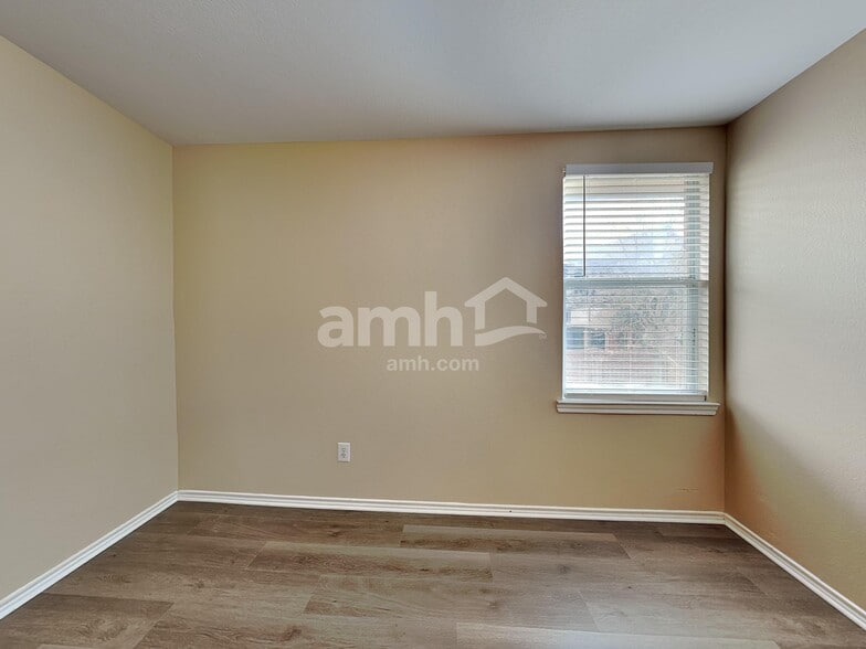 Building Photo - 13149 Cowper Dr