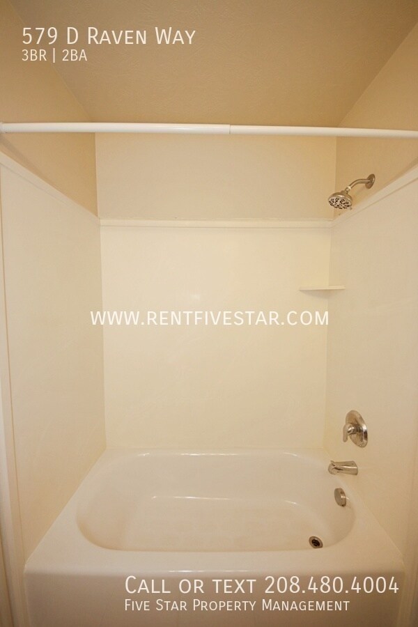 Building Photo - 579 Raven Way