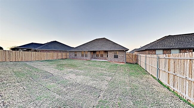 Building Photo - 412 Charles Ct