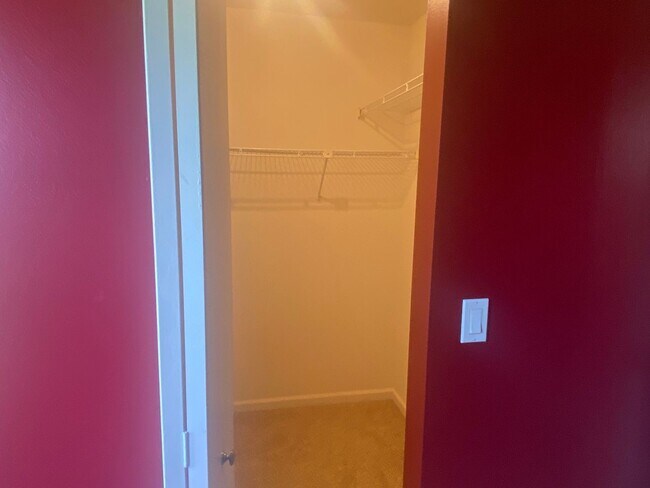 Building Photo - 2 Bedroom 2 Bathroom with Loft- Available ...