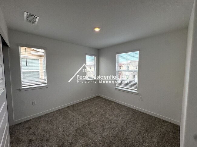 Building Photo - Brand New 4bd/2.5a Rancho Cordova Home With Loft-Must See!
