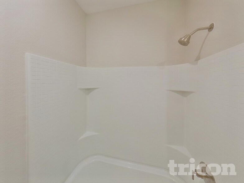 Building Photo - 9721 Sierra Grande Dr