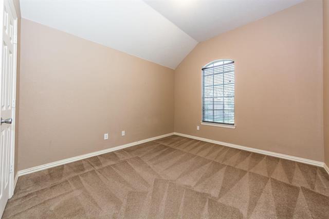 Building Photo - 404 Tarpan Trail