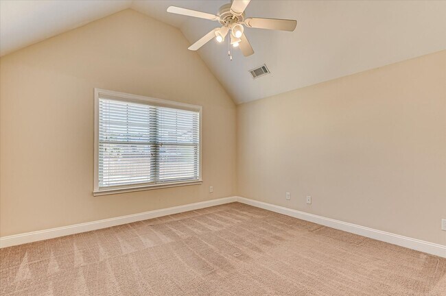 Building Photo - 406 Saterlee Ct