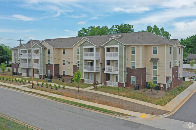 Building Photo - Muirs Landing